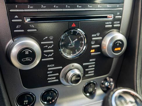 Used 2009 Aston Martin DB9 Volante image 21