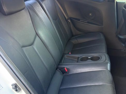Used 2016 Hyundai Veloster Turbo FWD image 20