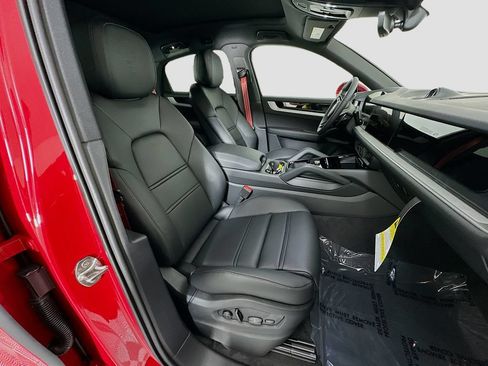 New 2026 Porsche Cayenne S AWD/4WD image 29