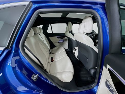 Used 2026 Mercedes-Benz GLC 300 image 31