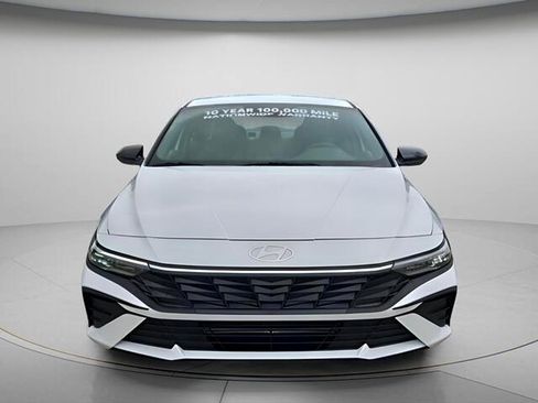 Used 2026 Hyundai Elantra Sport w/ Cargo Package FWD image 5