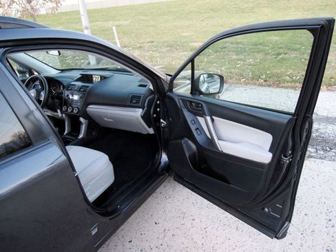 Used 2014 Subaru Forester 2.5i Premium image 17