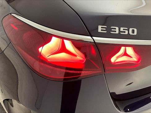 New 2026 Mercedes-Benz E 350 4MATIC Sedan image 14