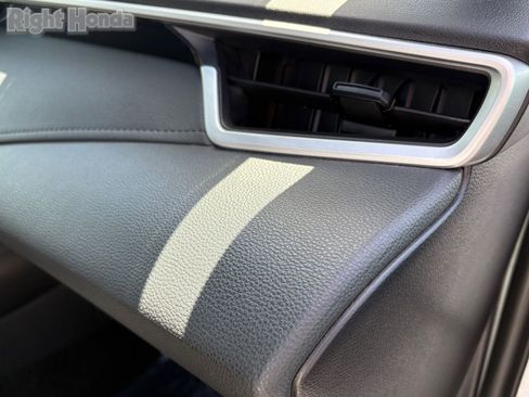 Used 2025 Toyota Corolla SE FWD image 28