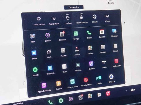 Used 2023 Tesla Model Y Long Range image 20