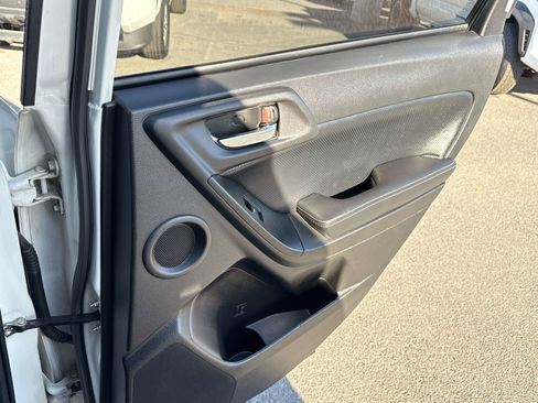 Used 2014 Subaru Forester 2.0XT Touring image 16