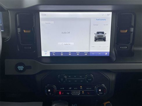 Used 2023 Ford Bronco Badlands image 22