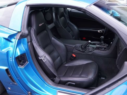 Used 2009 Chevrolet Corvette Z06 w/ Preferred Equipment Group image 37