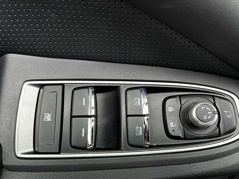 Used 2024 Subaru Ascent Limited w/ Technology Package image 15