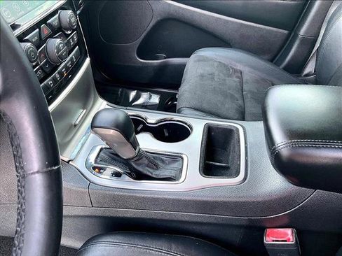 Used 2019 Jeep Grand Cherokee Altitude image 15