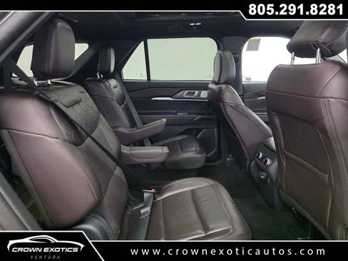 Used 2025 Ford Explorer Platinum w/ LUX Leather Package AWD/4WD image 17