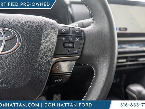 Used 2025 Toyota Camry SE FWD image 12