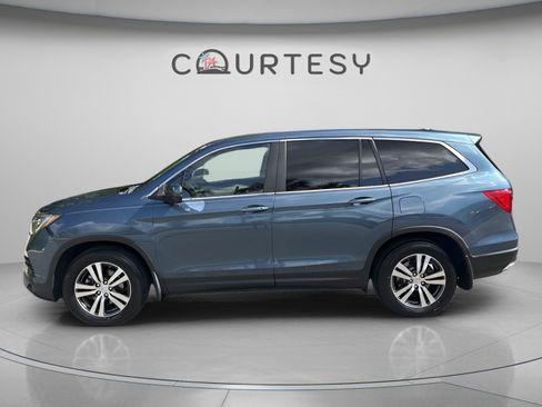Certified 2017 Honda Pilot EX-L image 4