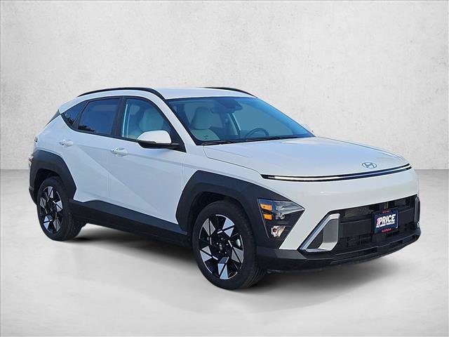 Used 2025 Hyundai Kona SEL FWD image 3