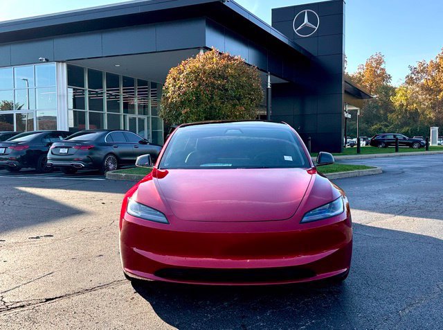 Used 2024 Tesla Model 3 Standard Range RWD image 3