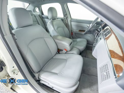 Used 2006 Buick LaCrosse CXL w/ Chrome Appearance Package FWD image 39