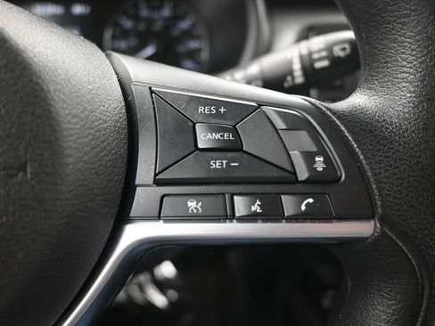 Used 2024 Nissan Kicks SV image 25