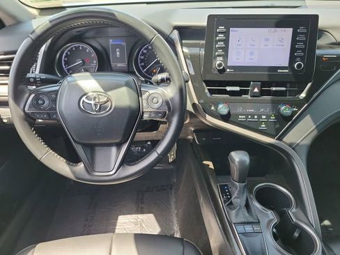 Used 2024 Toyota Camry SE FWD image 4