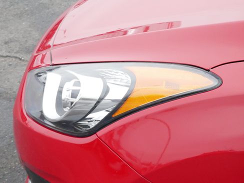 Used 2013 Hyundai Elantra GT image 16