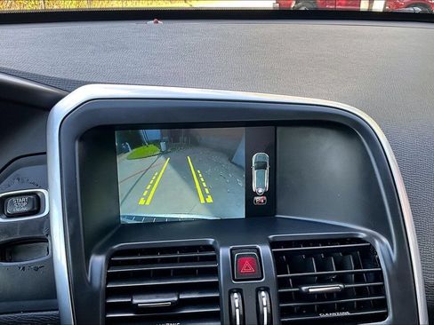 Used 2017 Volvo XC60 T5 Inscription w/ Preferred Option Package FWD image 29