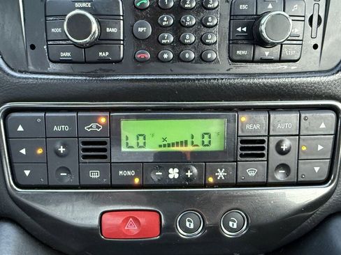 Used 2013 Maserati GranTurismo Sport image 42