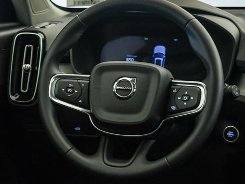 Certified 2026 Volvo XC40 B5 Plus AWD/4WD image 13