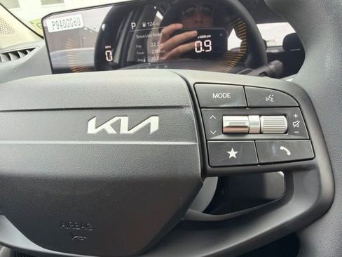 New 2026 Kia K4 FWD image 20
