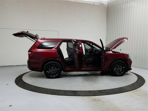 Used 2021 Dodge Durango GT image 16