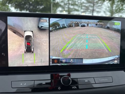 Certified 2024 Nissan Rogue Platinum w/ Platinum Premium Package image 8