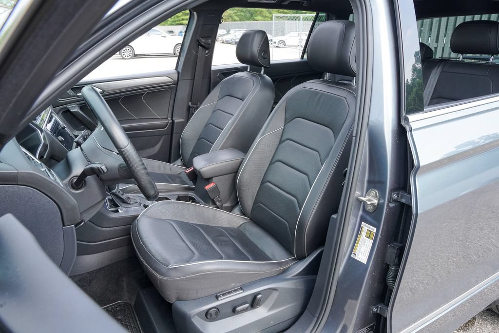 Used 2022 Volkswagen Tiguan SEL R-Line AWD/4WD image 27