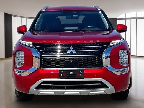 Used 2024 Mitsubishi Outlander SEL FWD image 3