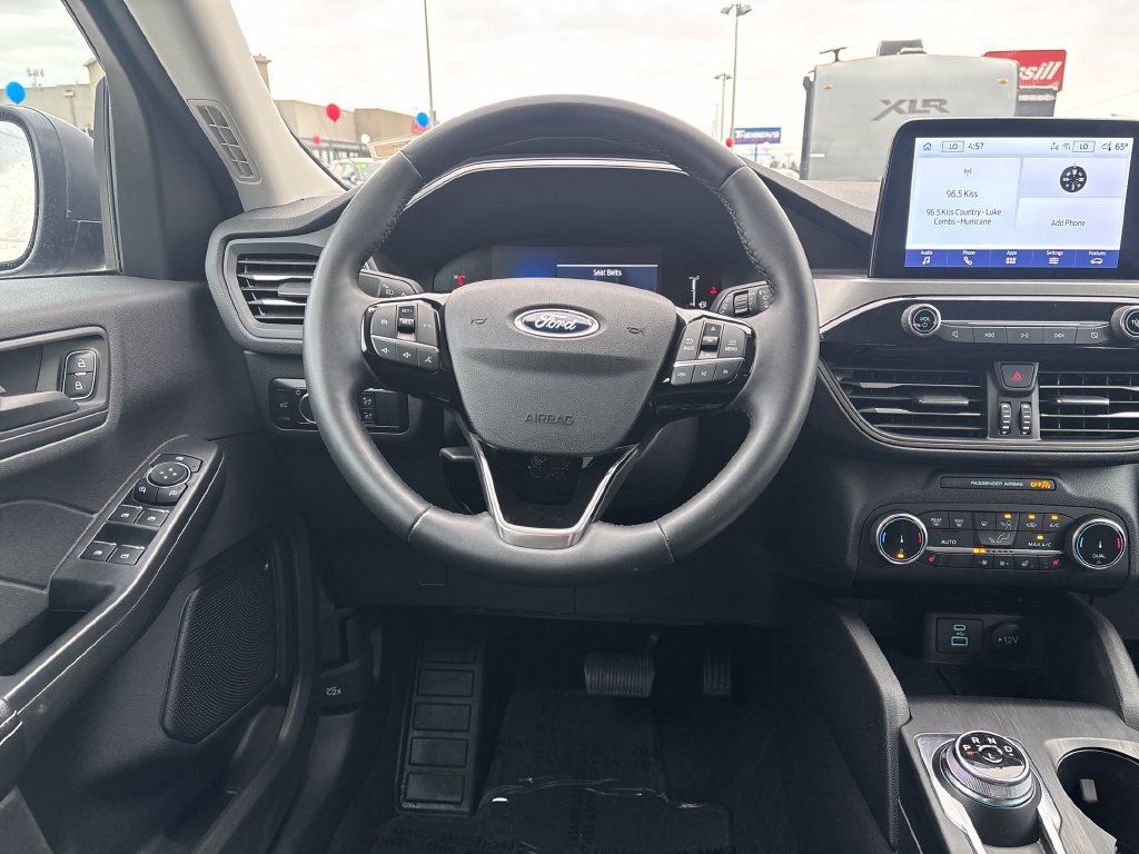 Used 2023 Ford Escape Active AWD/4WD image 25