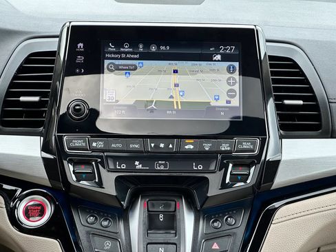 Used 2019 Honda Odyssey Elite image 16