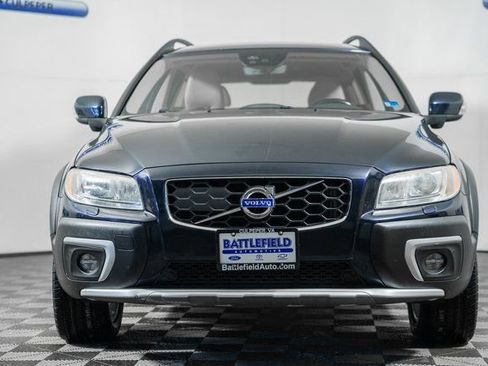 Used 2016 Volvo XC70 T5 Platinum w/ Climate Package image 2