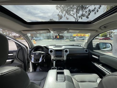 Used 2014 Toyota Tundra Limited w/ Limited Premium Package image 19