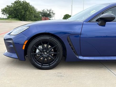 Used 2026 Toyota GR86 Premium RWD image 5