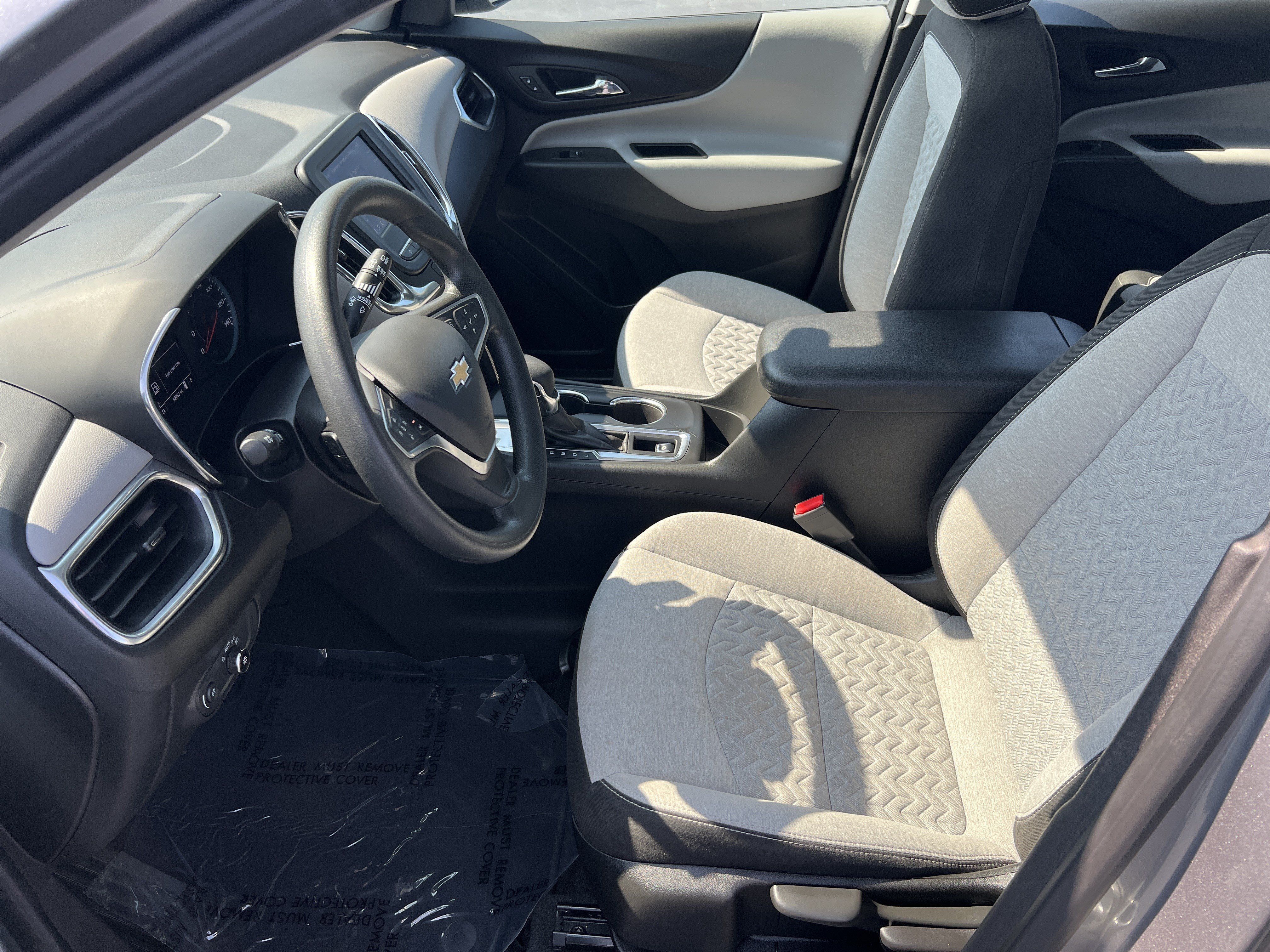 Used 2023 Chevrolet Equinox LS FWD image 9
