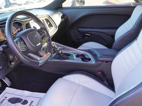 Used 2022 Dodge Challenger SRT Hellcat image 14