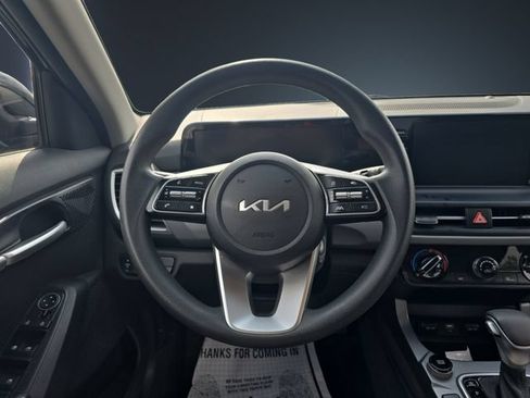 Used 2024 Kia Seltos LX AWD/4WD image 12