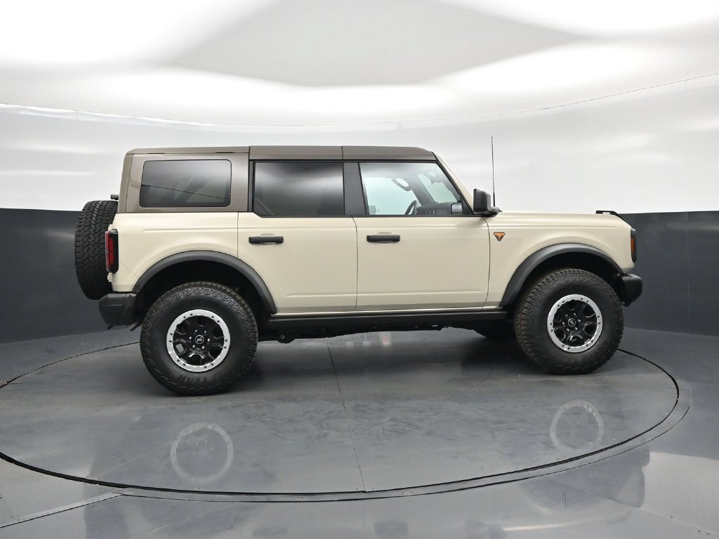 Used 2026 Ford Bronco Badlands AWD/4WD image 24