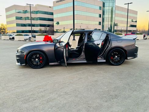 Used 2019 Dodge Charger Scat Pack w/ Daytona Edition image 44