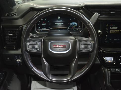 Used 2024 GMC Sierra 2500 AT4X AWD/4WD image 40