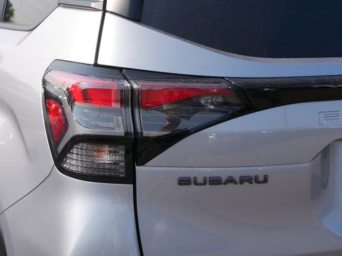 Certified 2025 Subaru Forester Limited w/ Protection Package (1PH) AWD/4WD image 17