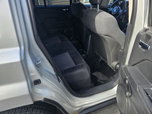 Used 2011 Jeep Patriot Sport image 14