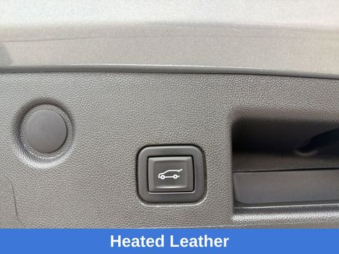 Used 2023 Chevrolet Equinox RS image 19