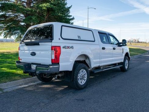 Used 2019 Ford F250 XLT w/ Camper Package image 6