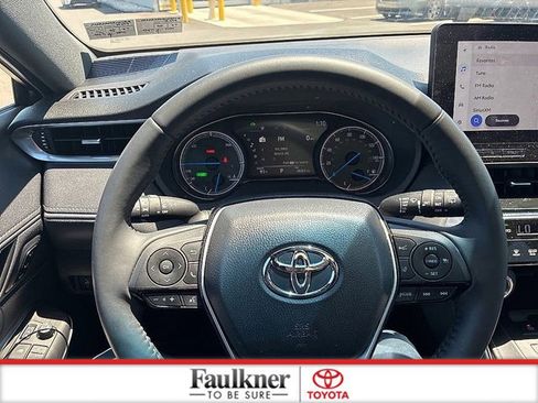 Used 2023 Toyota Venza Nightshade AWD/4WD image 29