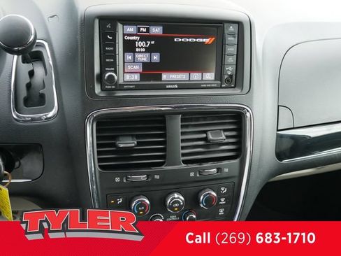 Used 2017 Dodge Grand Caravan SXT FWD image 47