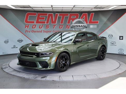 Used 2023 Dodge Charger Scat Pack image 2
