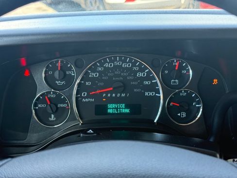 Used 2024 Chevrolet Express 2500 w/ Driver Convenience Package RWD image 20